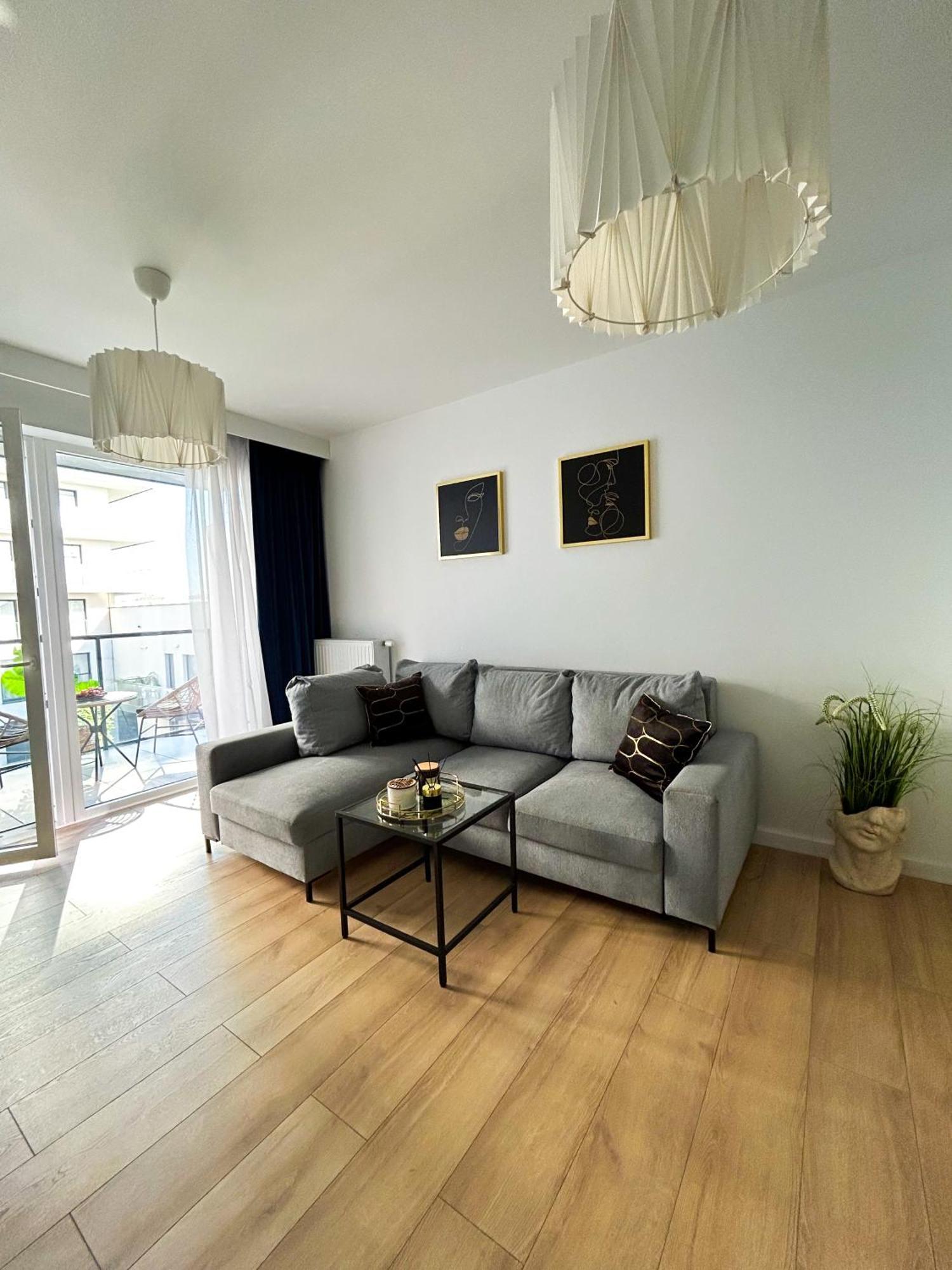 Lumina Stylish 3-Room Apart With Balcony Лодзь Екстер'єр фото