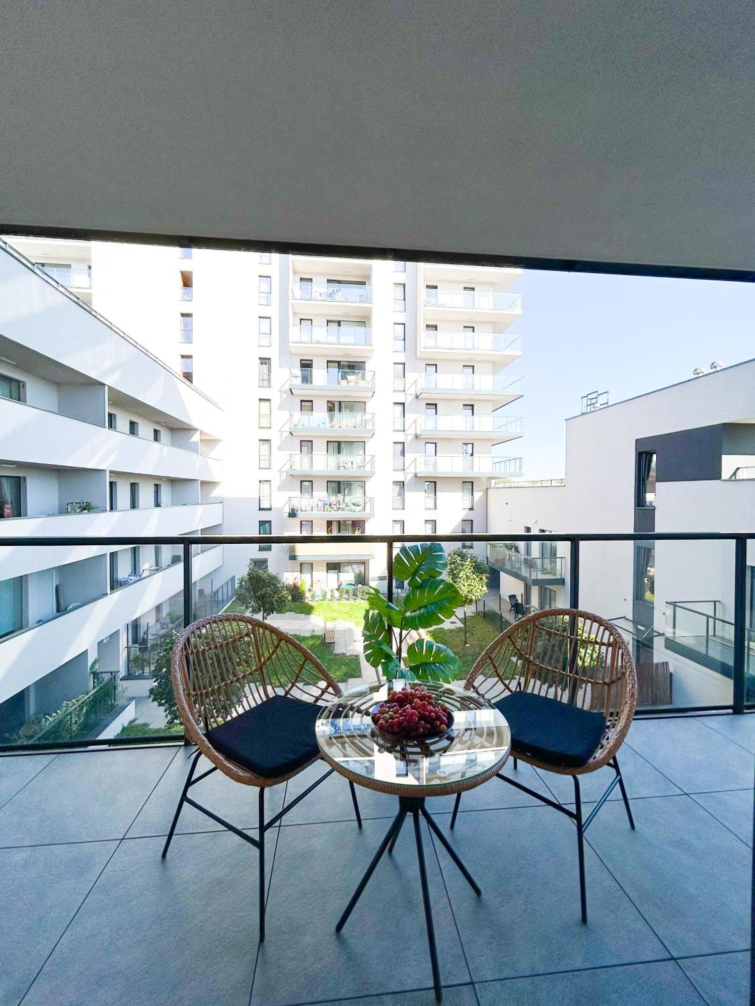 Lumina Stylish 3-Room Apart With Balcony Лодзь Екстер'єр фото