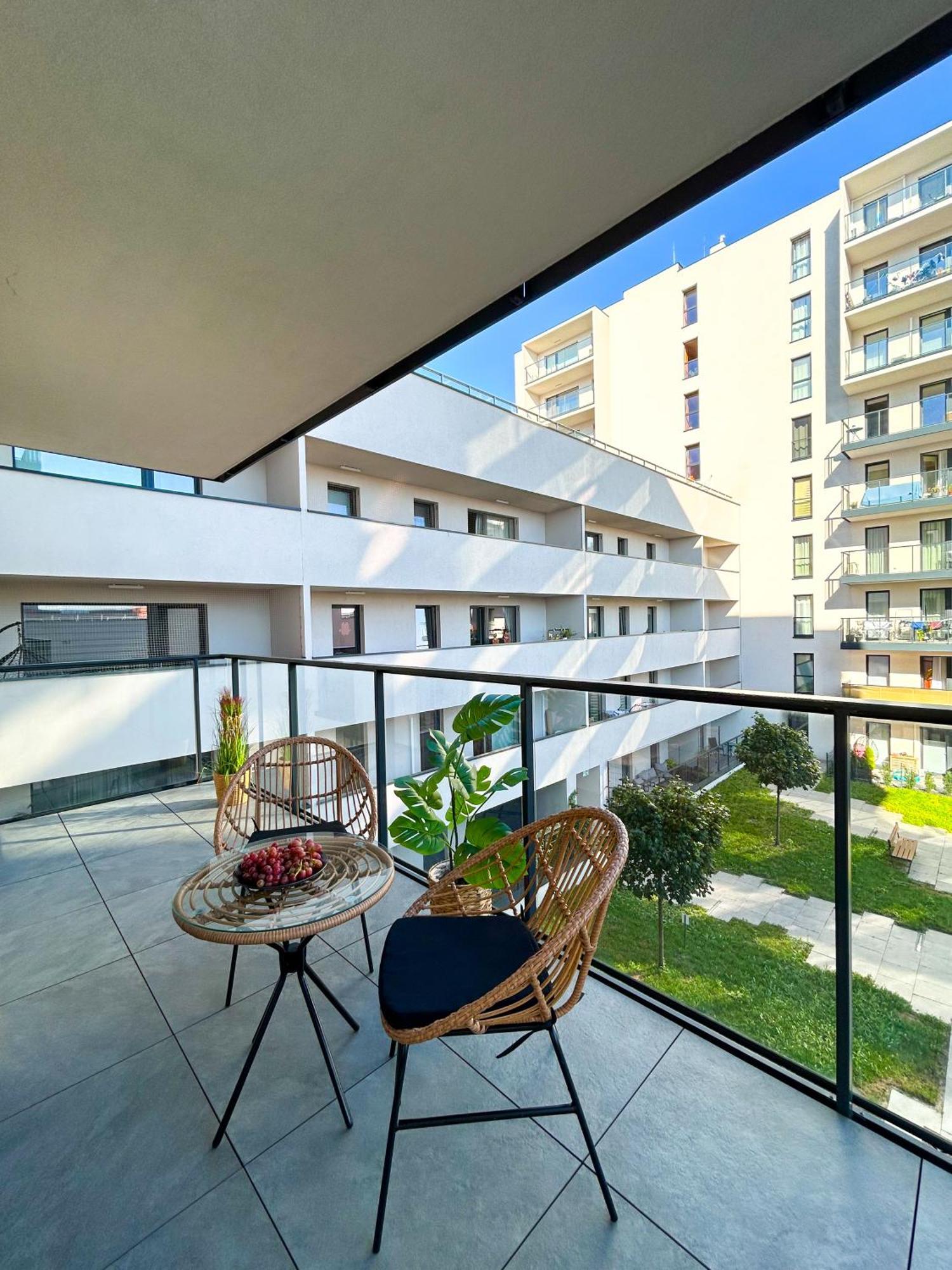 Lumina Stylish 3-Room Apart With Balcony Лодзь Екстер'єр фото