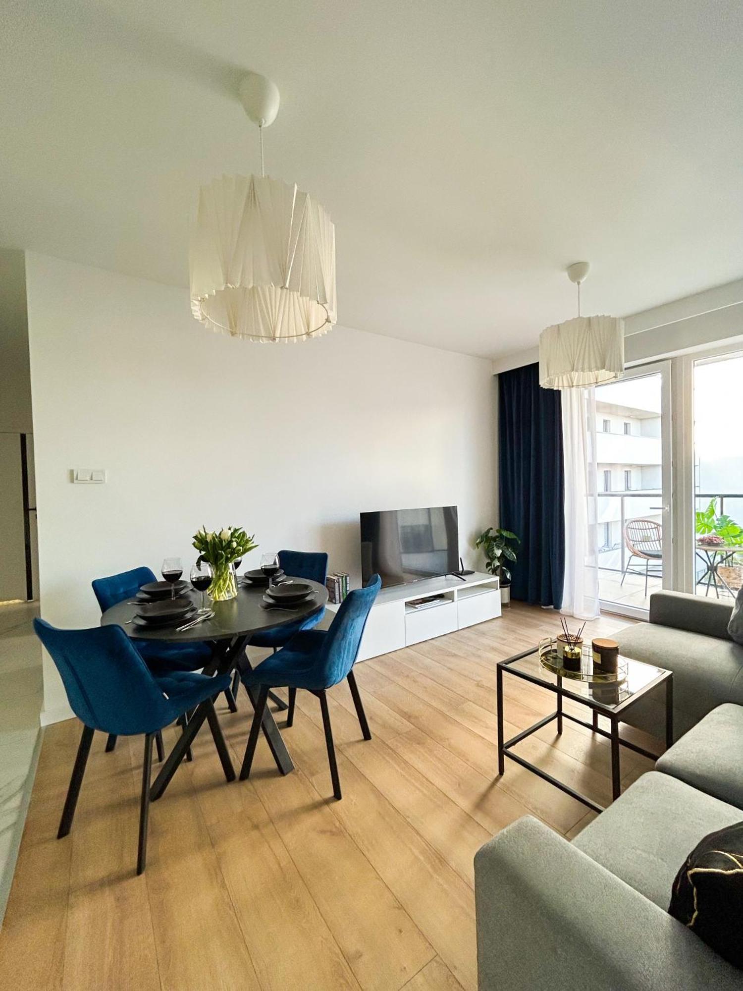 Lumina Stylish 3-Room Apart With Balcony Лодзь Екстер'єр фото