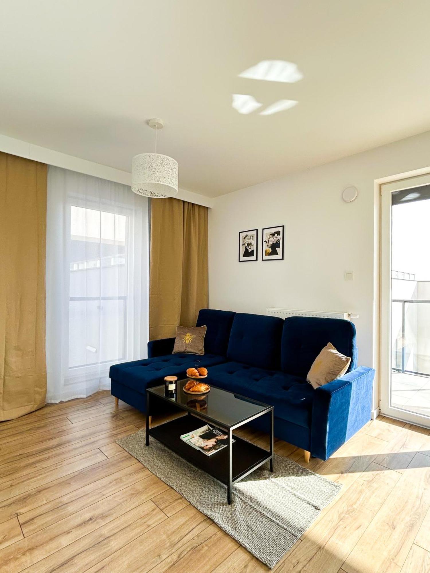 Lumina Stylish 3-Room Apart With Balcony Лодзь Екстер'єр фото